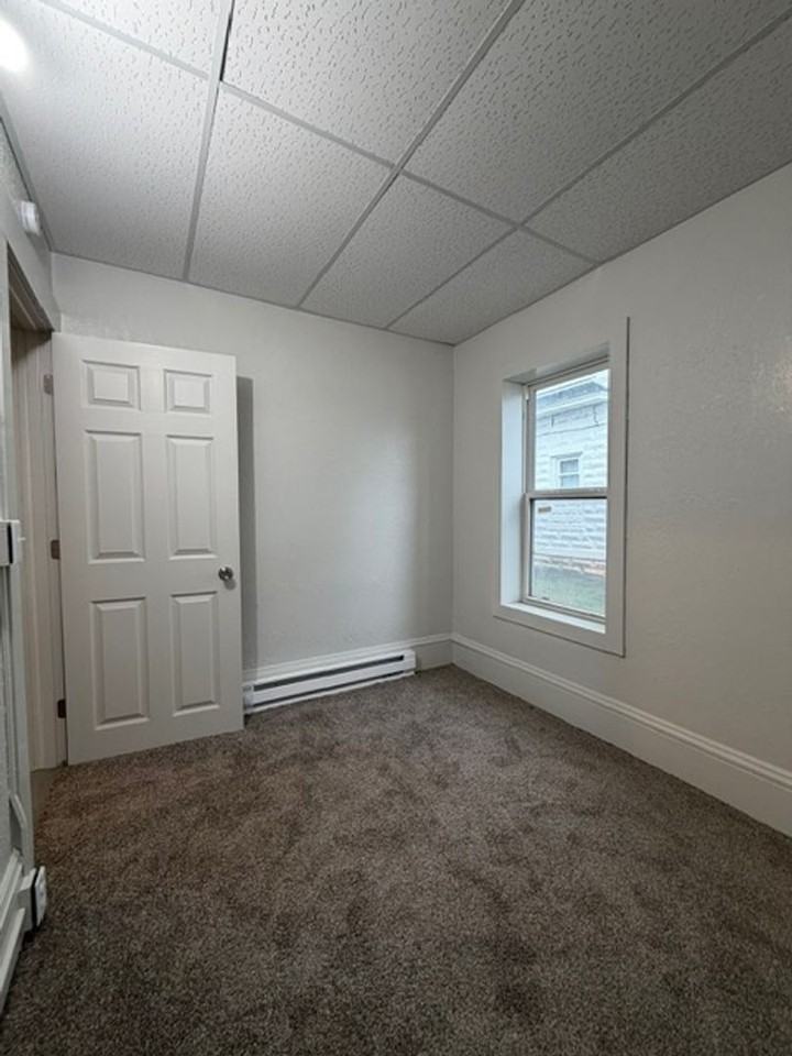 219 Randall St - Photo 7 of 18