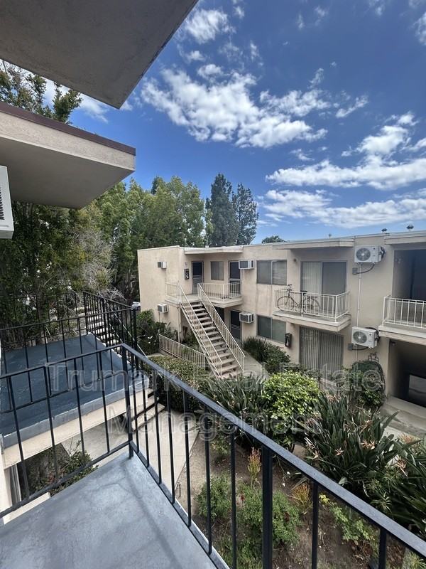 321 E Tujunga Ave #J - Photo 2 of 12