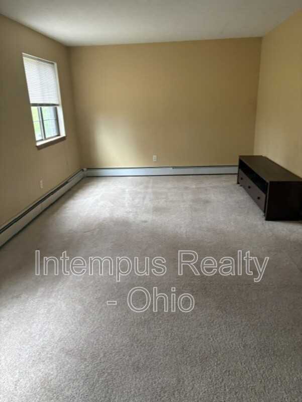 6321 Saint Andrews Dr #32 - Photo 2 of 6