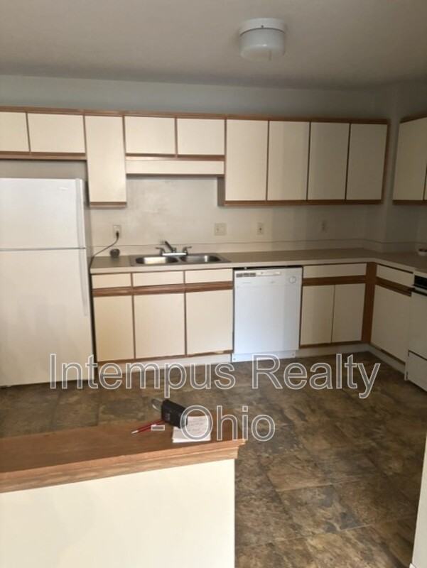 6321 Saint Andrews Dr #51 - Photo 2 of 11