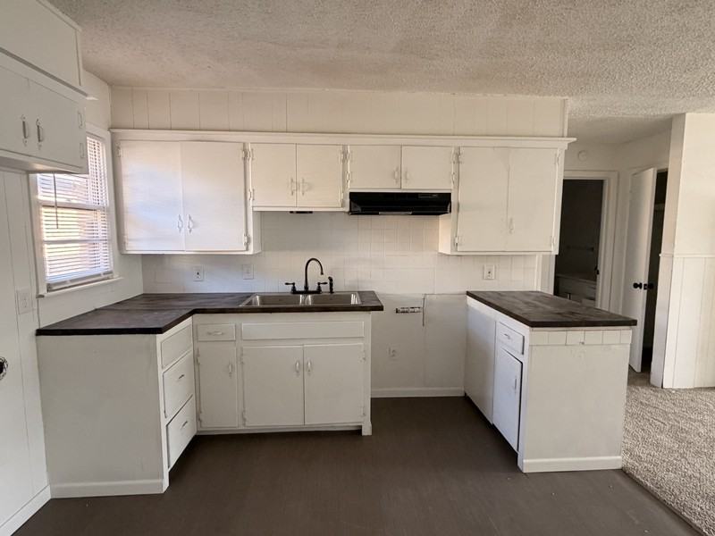 713 47th St - Photo 4 of 9