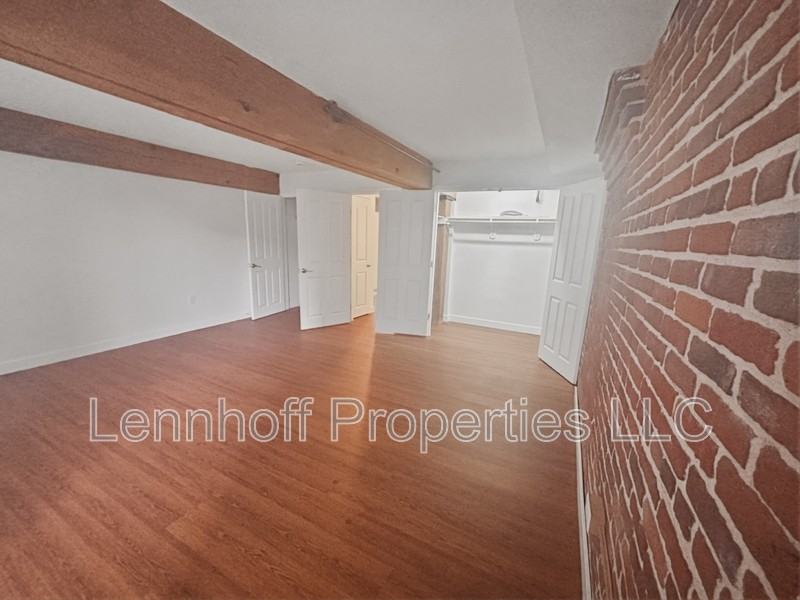 240 Jackson St #309 - Photo 3 of 14