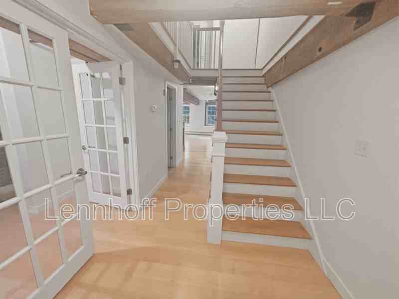 240 Jackson St #309 - Photo 6 of 14