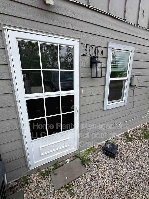 300 Hill St #A - Photo 4 of 33