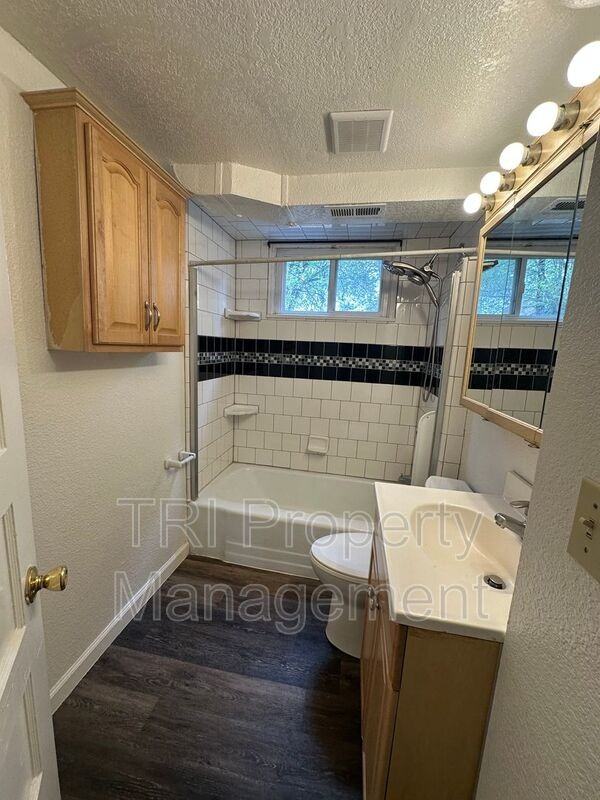 2204 9th Ave #BS - Photo 7 of 9