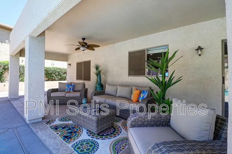 13412 W Annika Dr - Photo 3 of 50