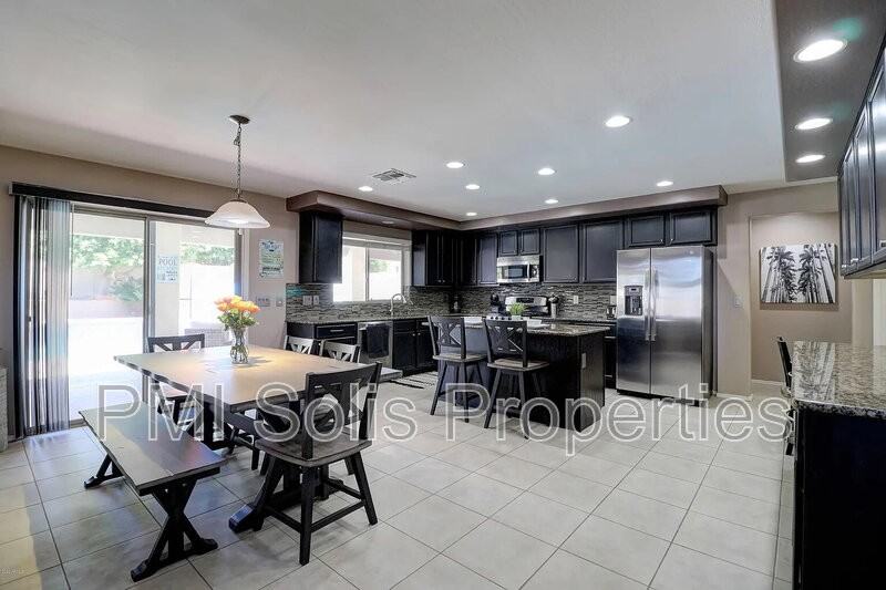 13412 W Annika Dr - Photo 4 of 50