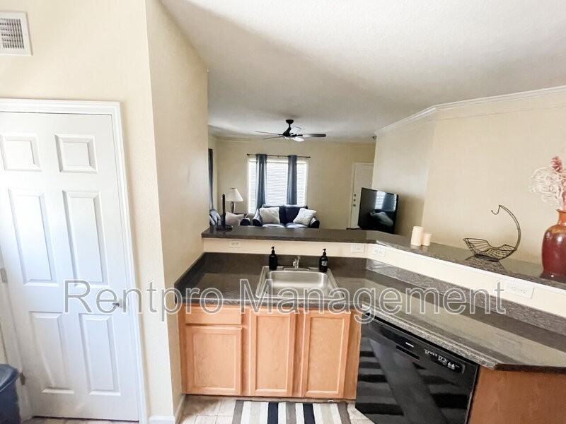 4802 51st St W #510 - Photo 7 of 19