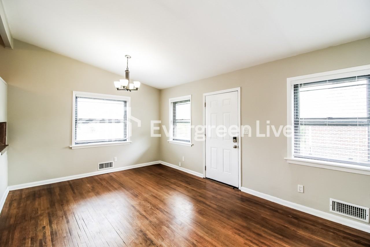 1542 Conley Rd - Photo 3 of 10