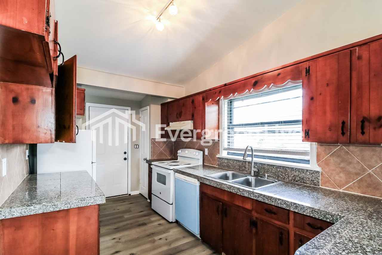 1542 Conley Rd - Photo 4 of 10