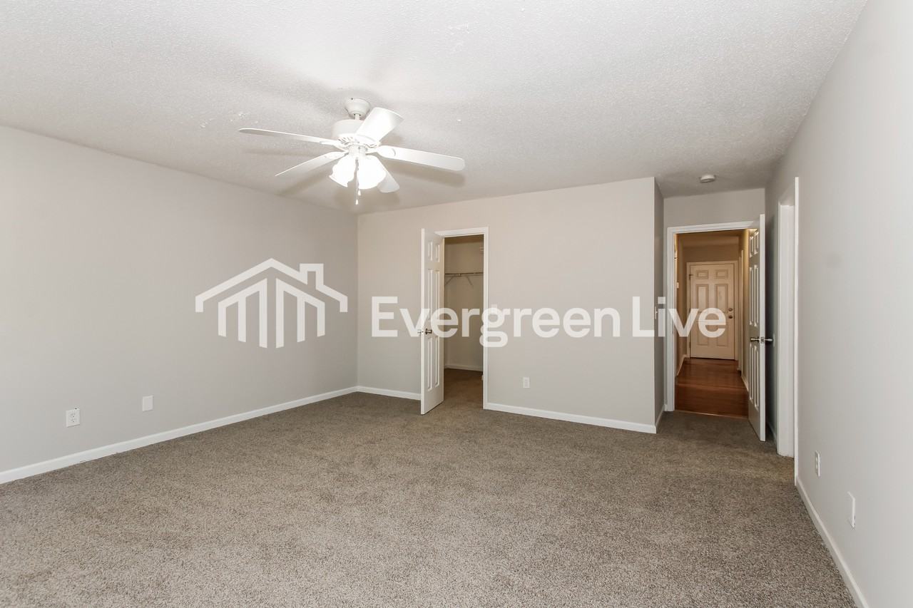 104 Autumn Woods Dr - Photo 6 of 15