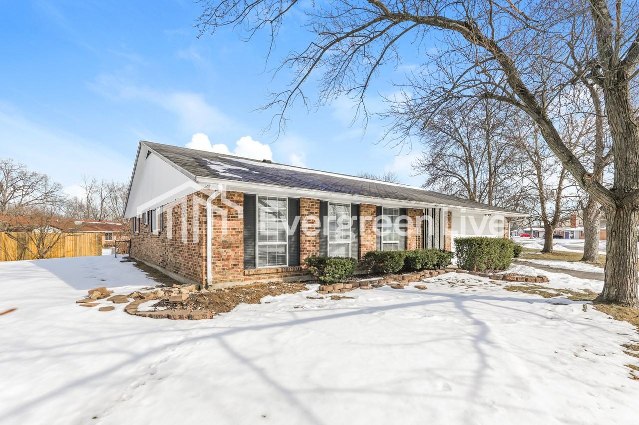 5219 Robinview Ct - Photo 2 of 15