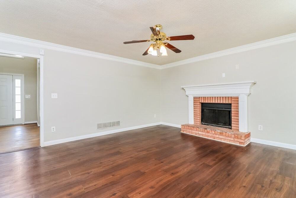 2446 Letha Ln Sw - Photo 7 of 18