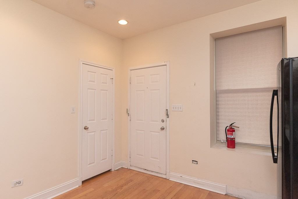 2537 N Kildare Ave #2 - Photo 5 of 20