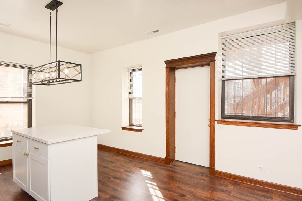 4336 N Sheridan Rd #2S - Photo 4 of 21