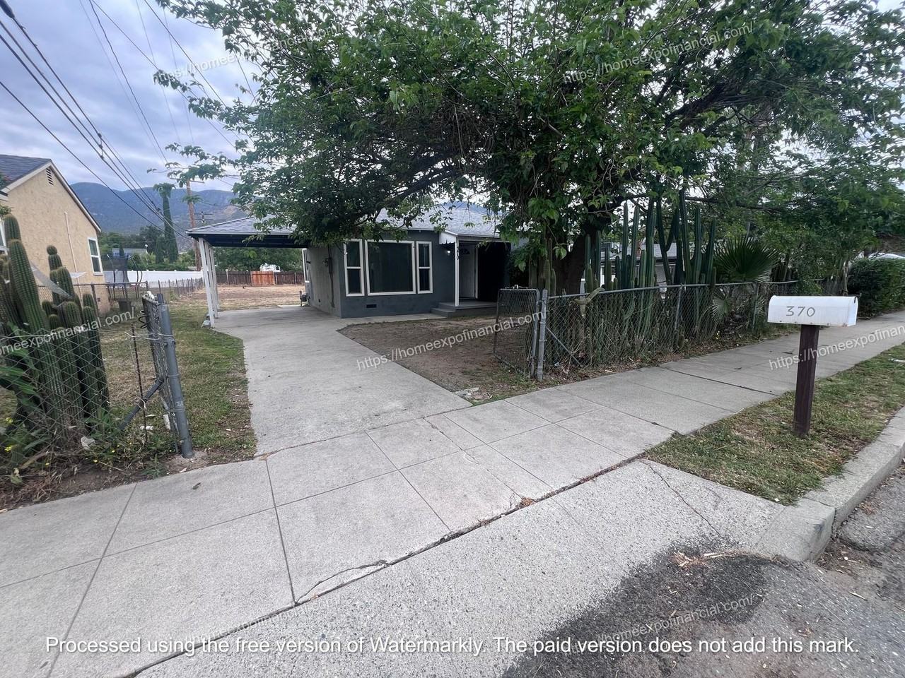 370 W 44th St - Photo 2 of 43