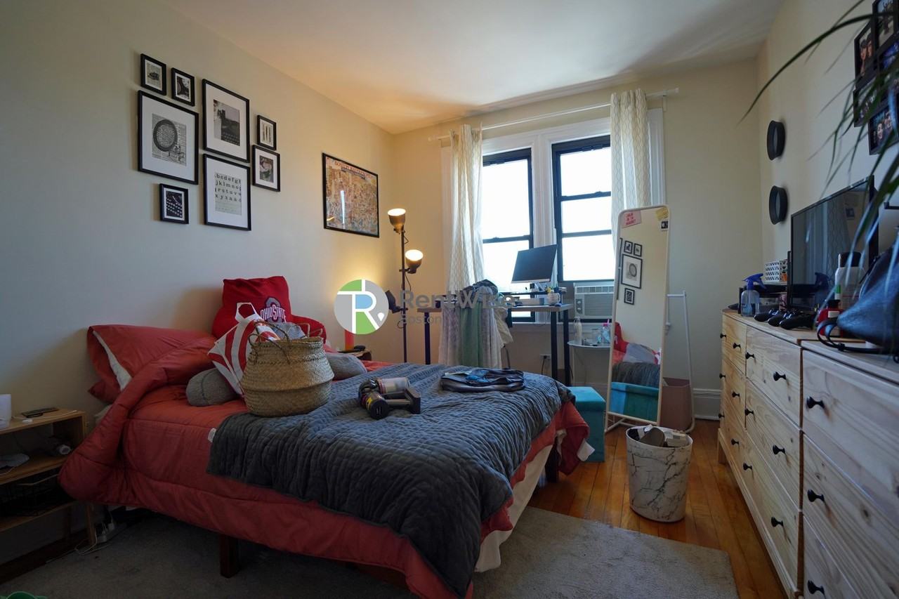 1216B Commonwealth Ave #A11 - Photo 5 of 14