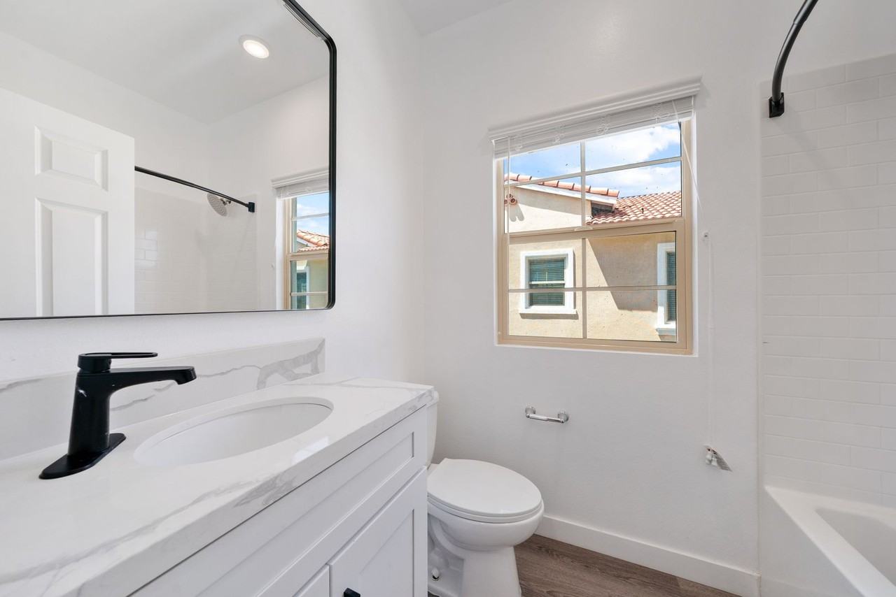 15447 Pomona Rincon Rd, - Photo 7 of 50