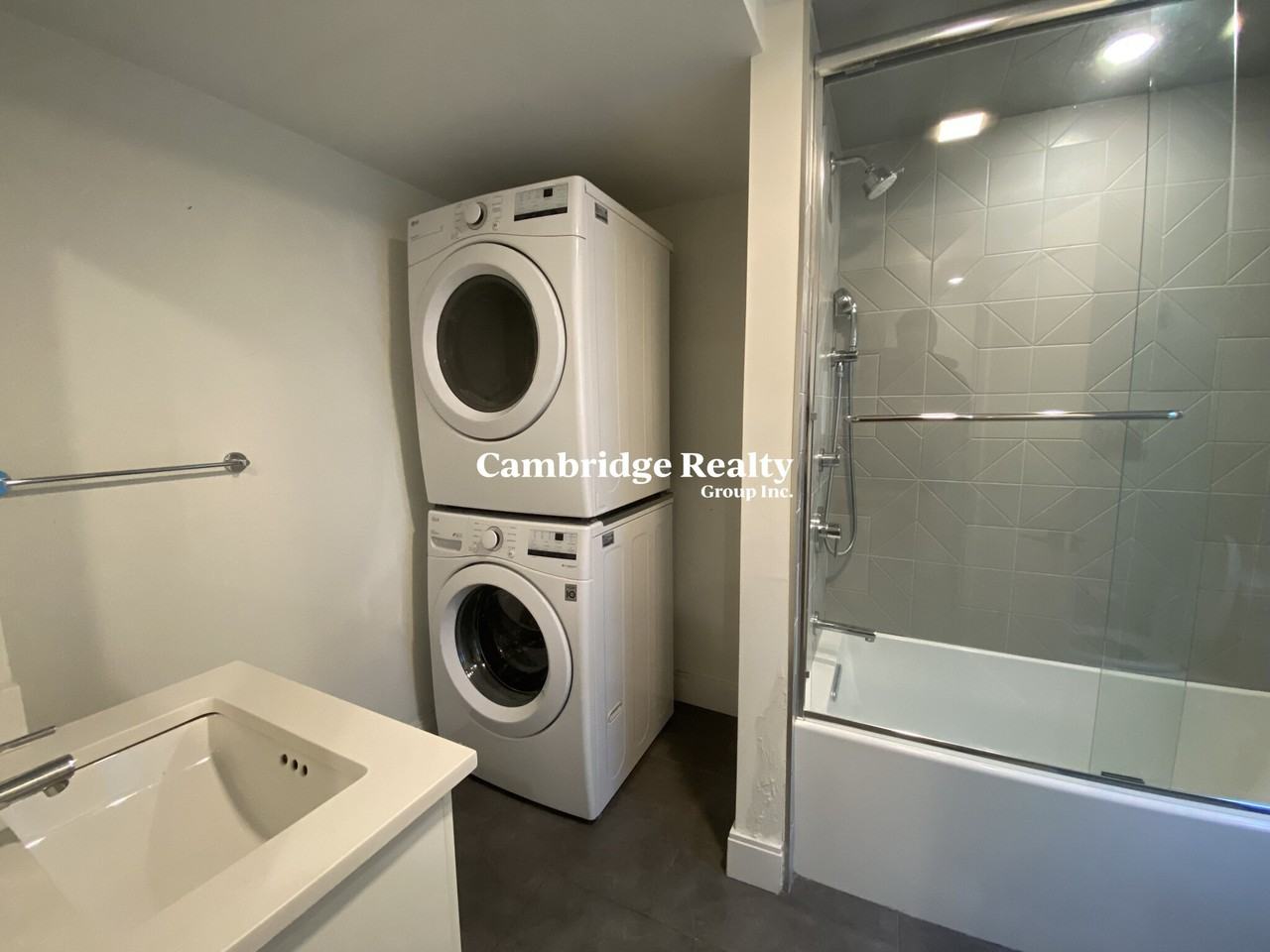 11 Pomeroy St #11T - Photo 5 of 21