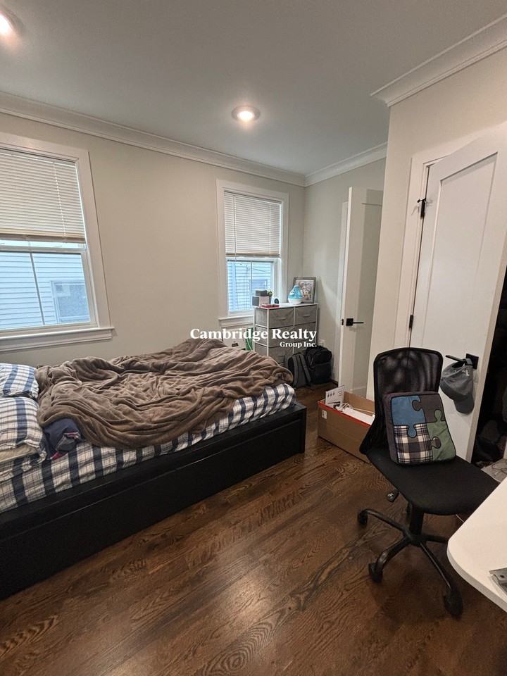 11 Pomeroy St #11T - Photo 7 of 21