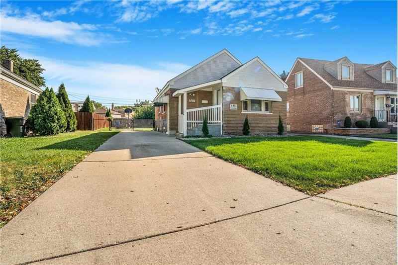 6411 S Leclaire Ave - Photo 2 of 18