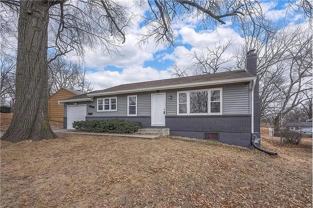 7405 Glenwood Ln - Photo 1 of 1