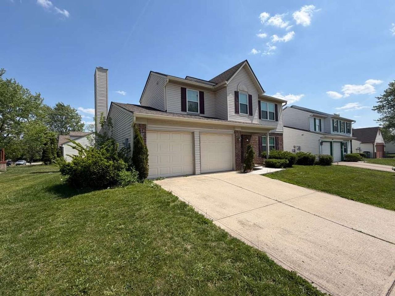 6071 Tybalt Ln - Photo 3 of 8