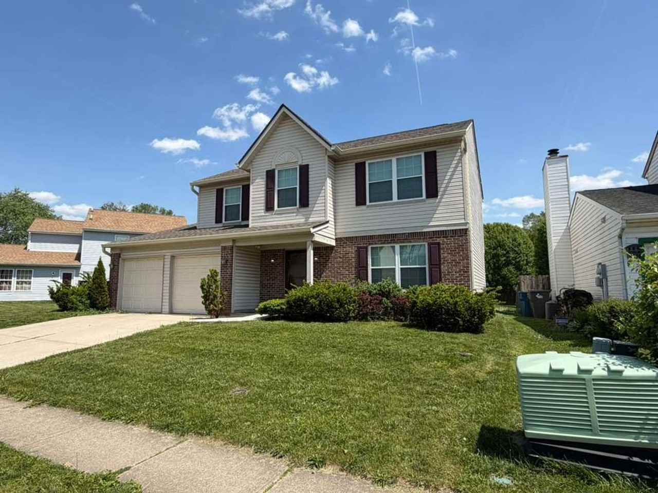 6071 Tybalt Ln - Photo 4 of 8
