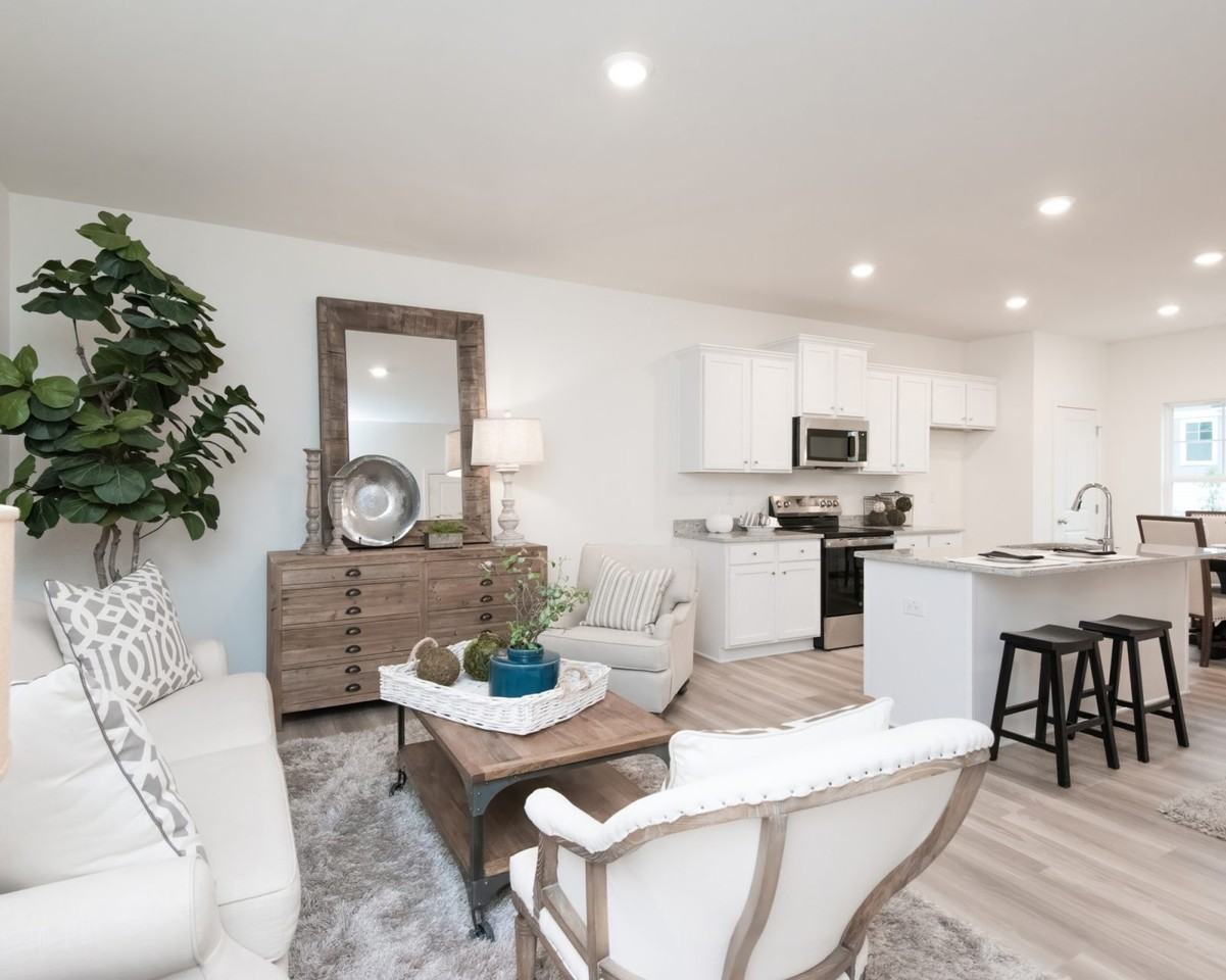 Woodbine Station Townhomes - Photo 4 of 10