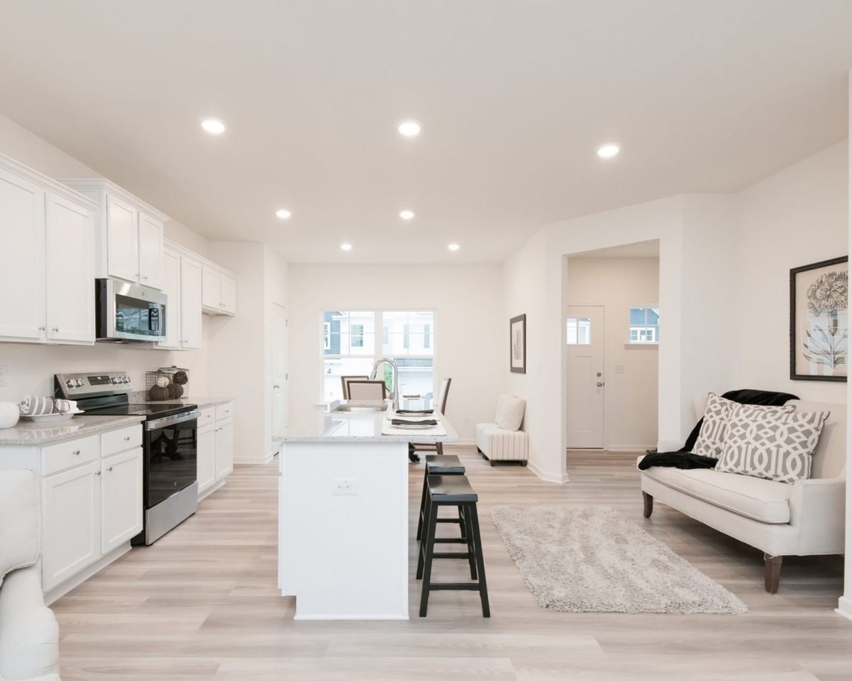 Woodbine Station Townhomes - Photo 5 of 10