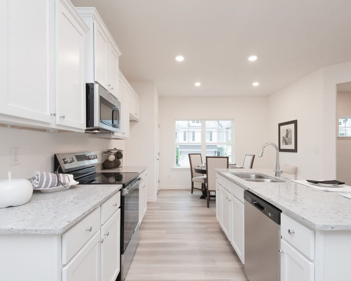 Woodbine Station Townhomes - Photo 6 of 10