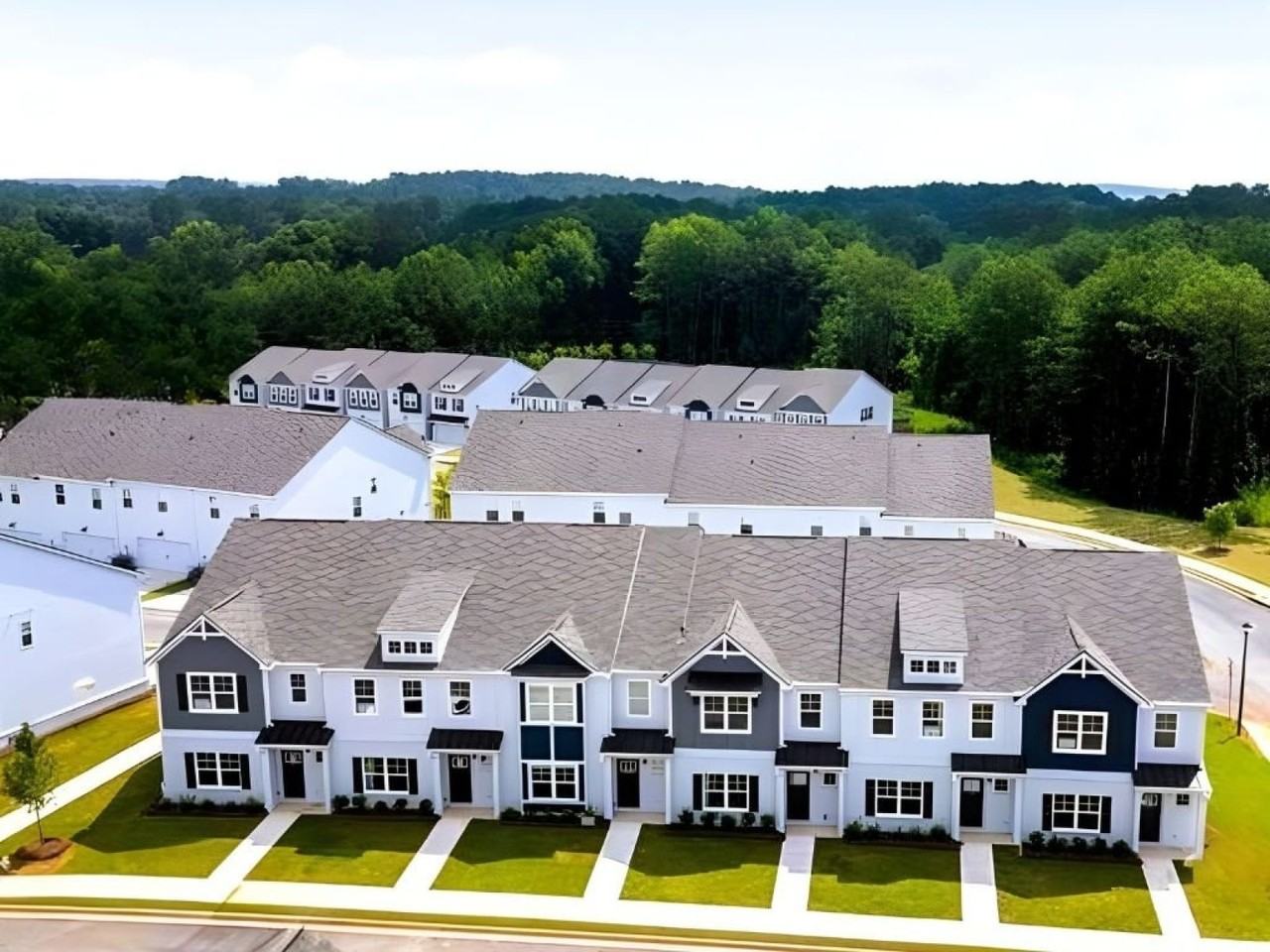 Woodbine Station Townhomes - Photo 7 of 10