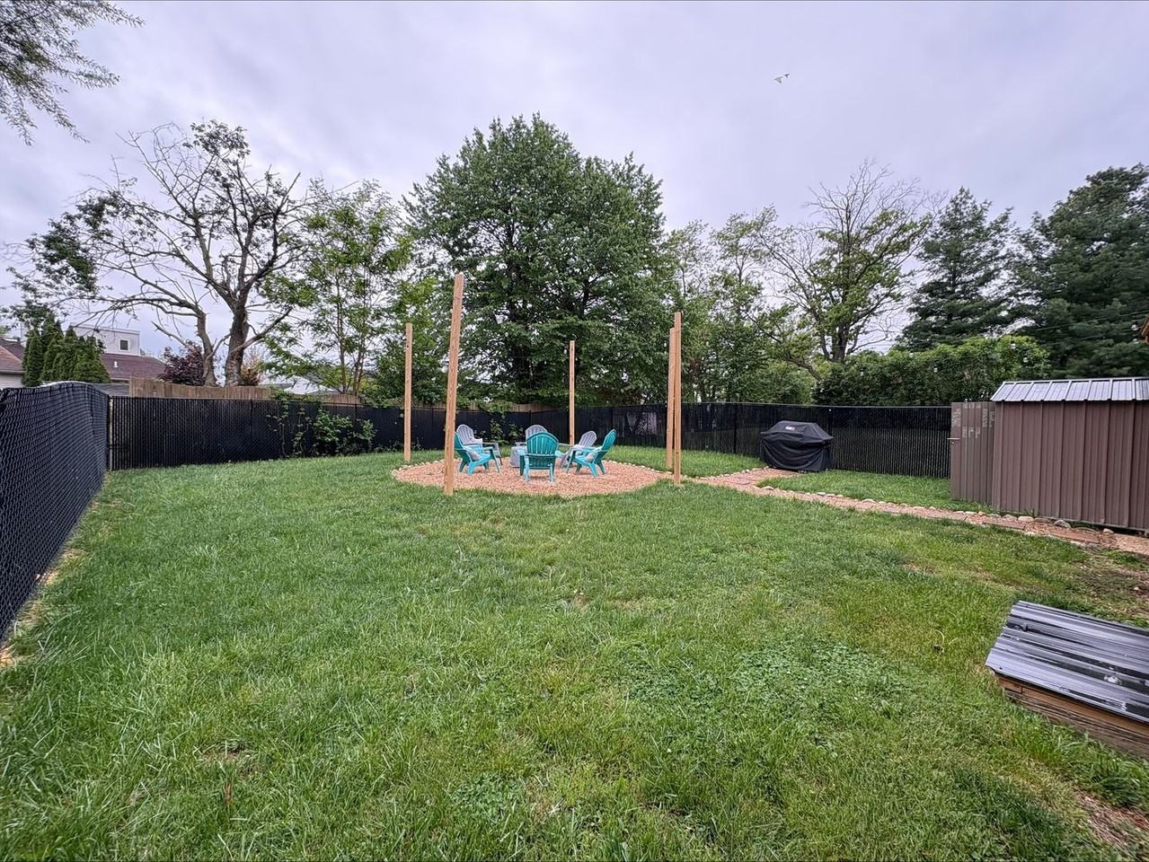 943 Rosedale Dr - Photo 2 of 21