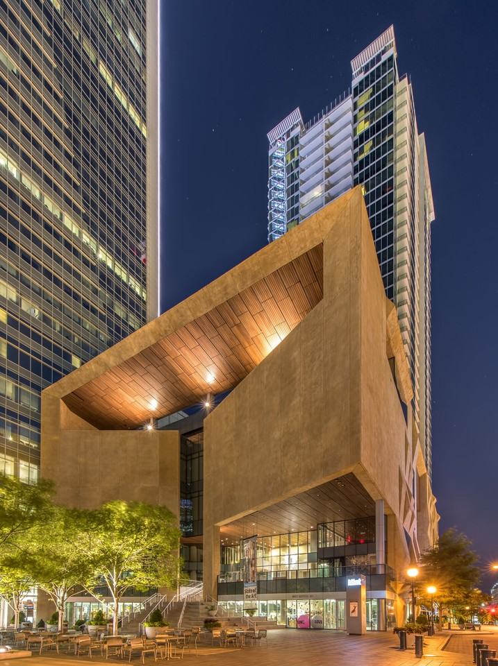 Museum Tower - Photo 2 of 30