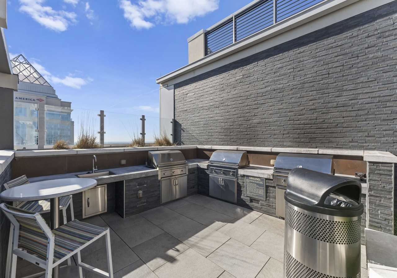 Museum Tower - Photo 7 of 30