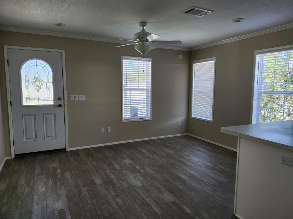 1 Flamboyant St - Photo 4 of 15