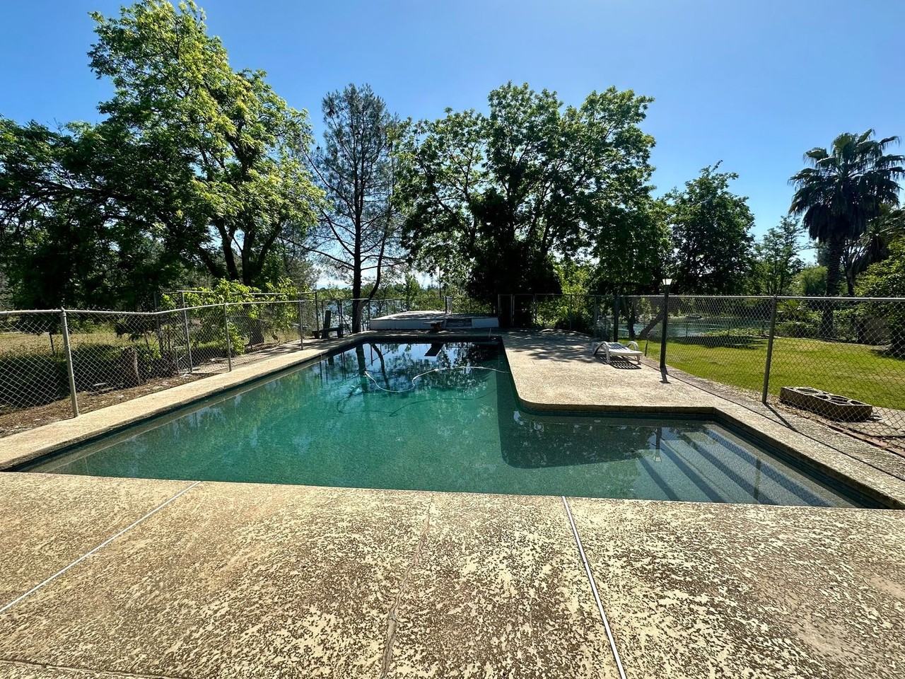 5939 Riverside Dr - Photo 3 of 49