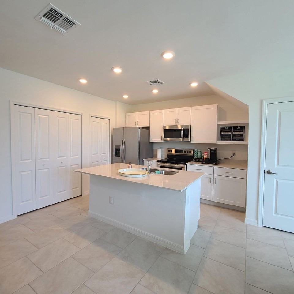 Building 13-2014 #2014 - Photo 3 of 4