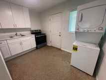 Ocala - 2 Bedroom, 1 Bath Duplex! - Photo 1 of 1