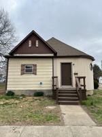 featured image of 700 N 13th St