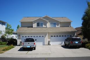 570-572 SE Shoemaker Place - Photo 1 of 1