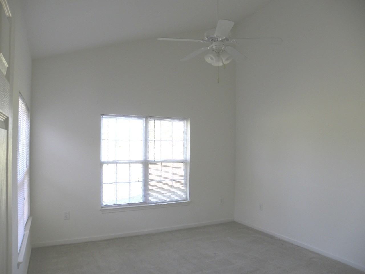 213 Eucalyptus Ln - Photo 7 of 14