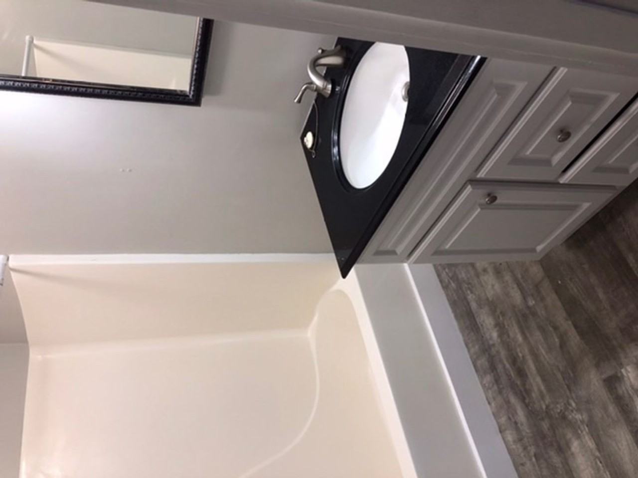 1109 Euclid Ave - Photo 3 of 16