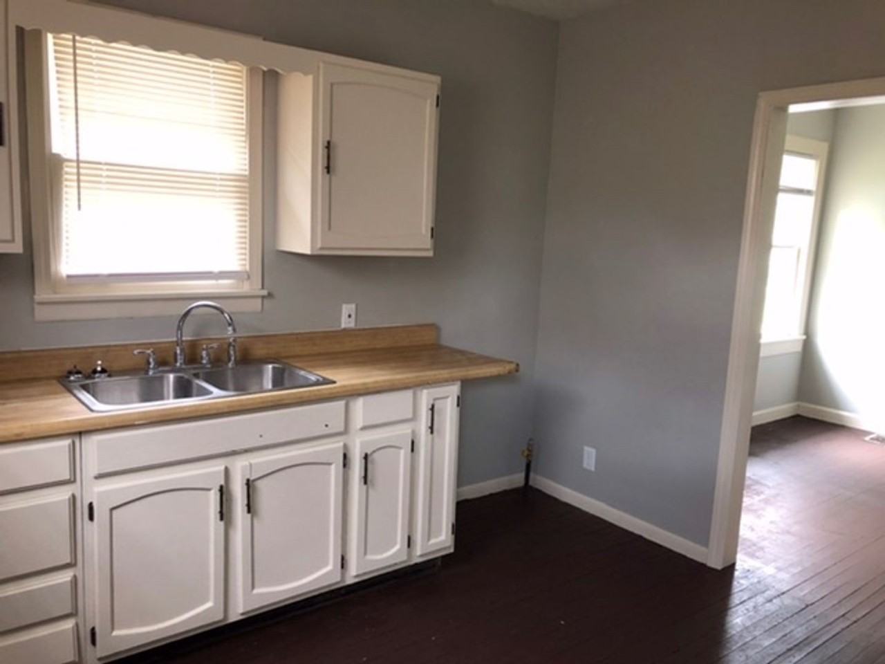 1109 Euclid Ave - Photo 6 of 16