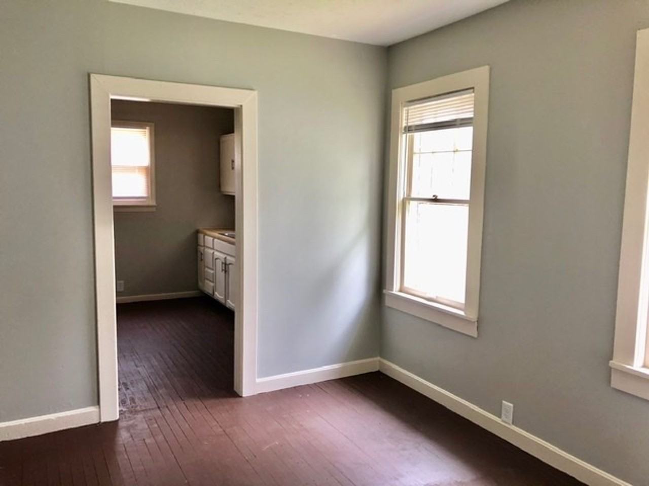 1109 Euclid Ave - Photo 4 of 16