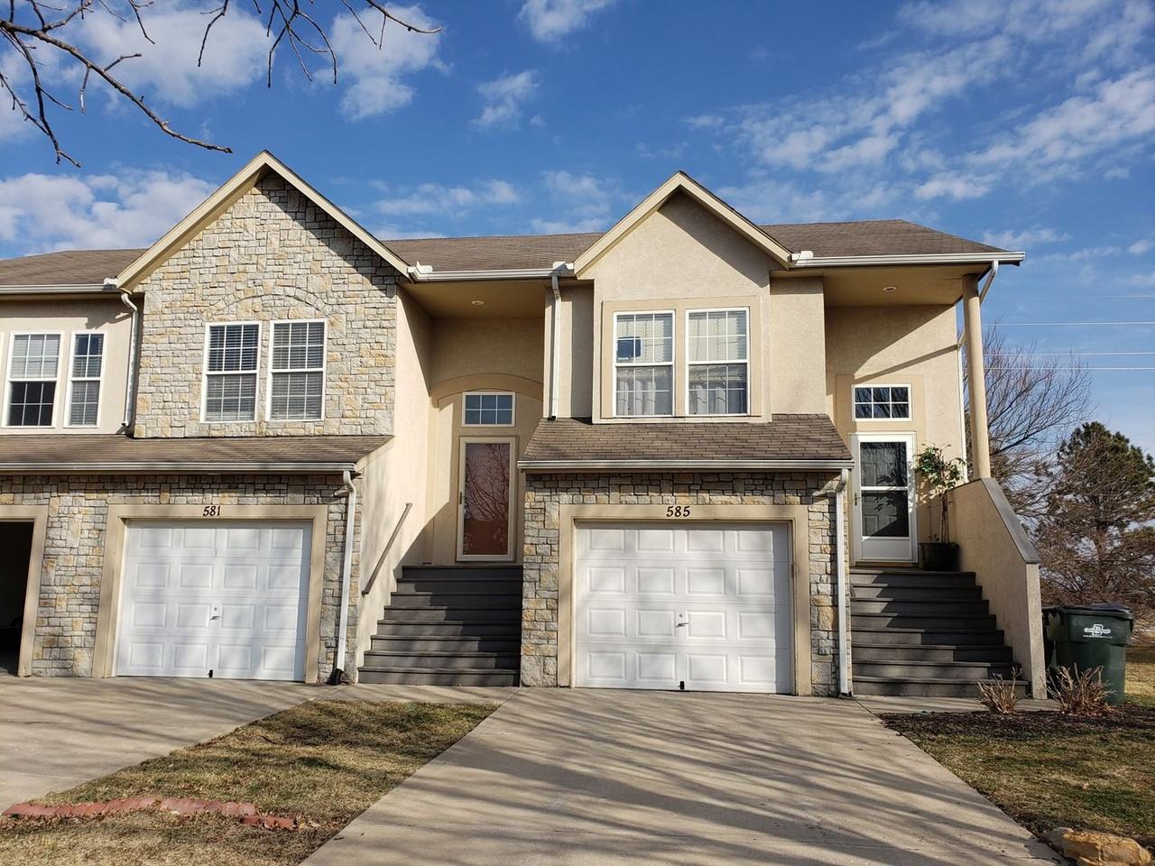 581 Woodson Ln - Photo 2 of 22