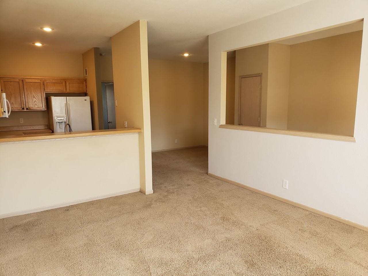 581 Woodson Ln - Photo 5 of 22