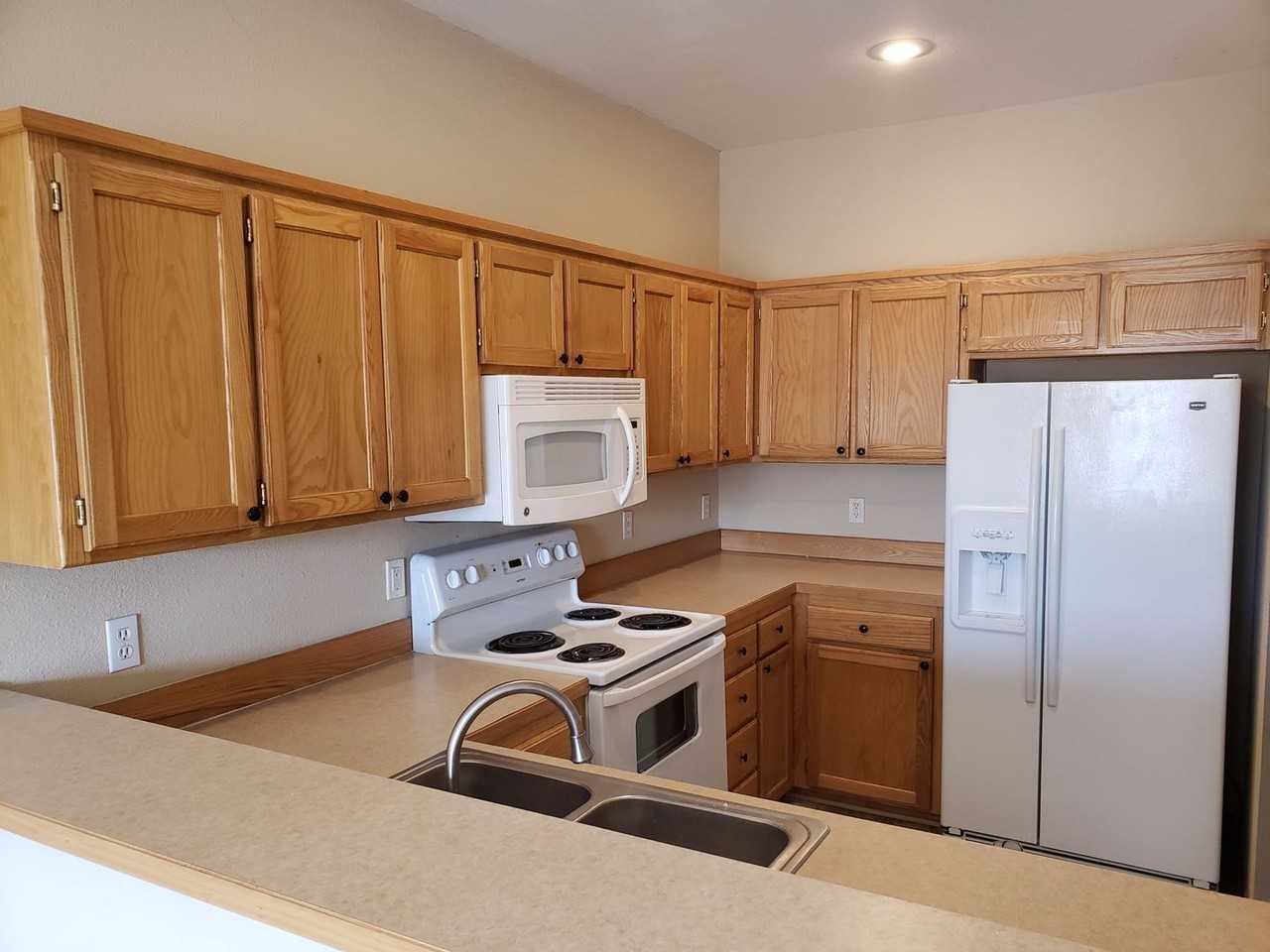 581 Woodson Ln - Photo 6 of 22
