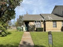 906 Lancelot Cir - Photo 1 of 1