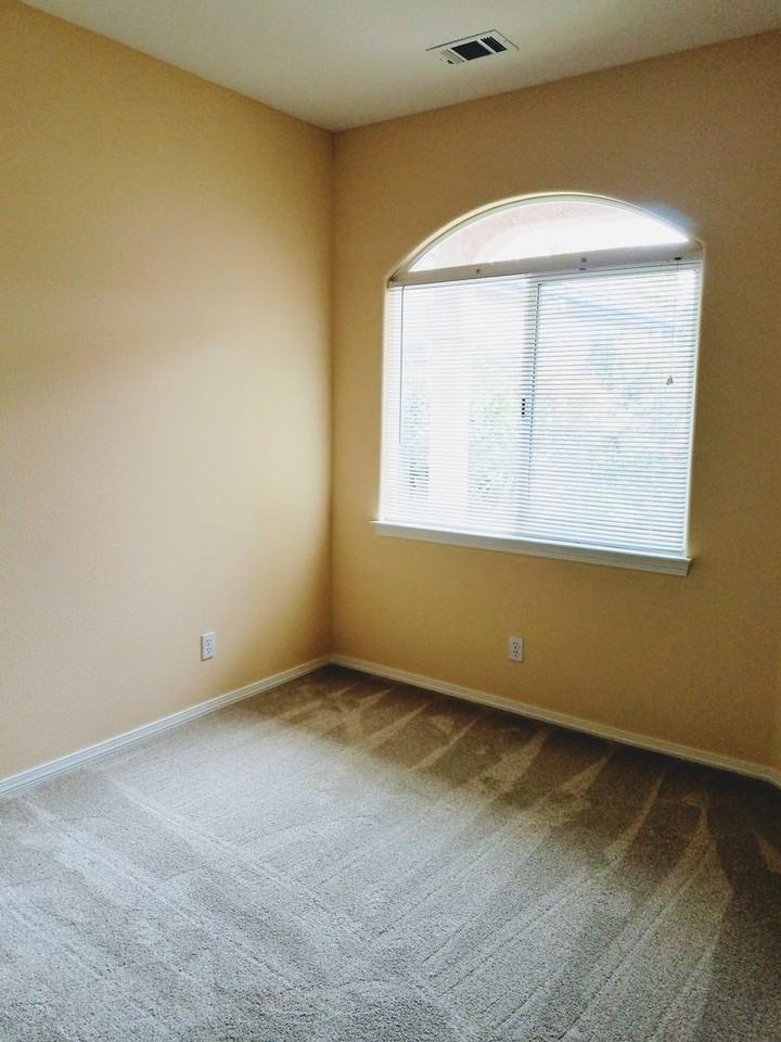 502 Morning Rise Ln - Photo 4 of 13